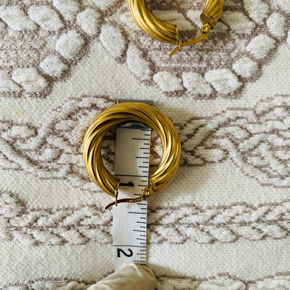 Gold plated earring - Picture 5 of 7